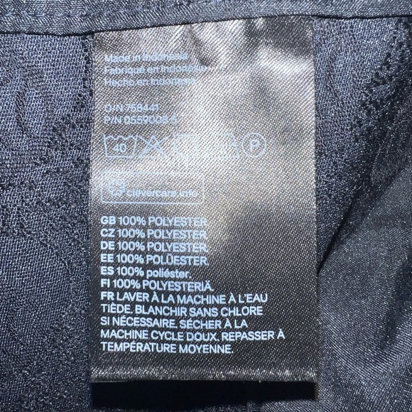 H&M Stylish Black Textured Women's Dress Pants - Picture 5 of 6